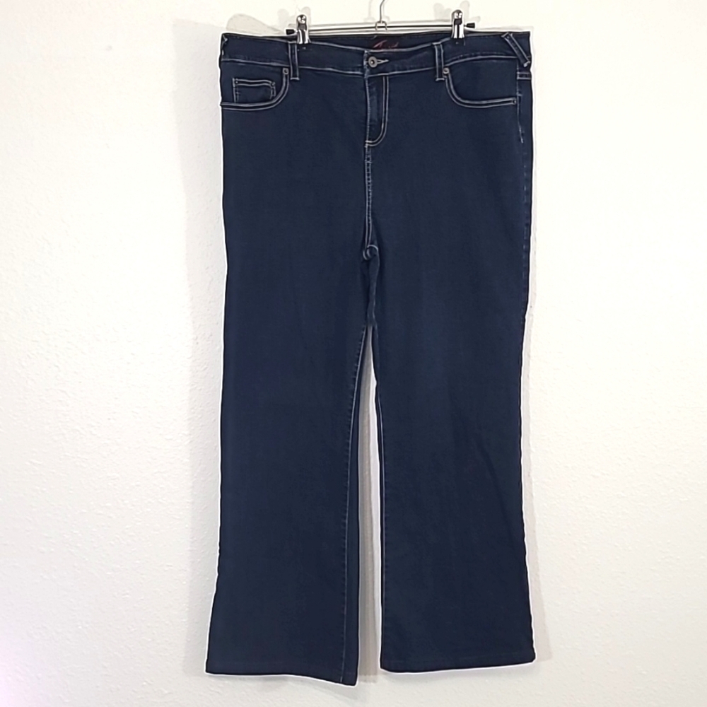 TORRID Dark Wash Bootcut Jeans, size 20